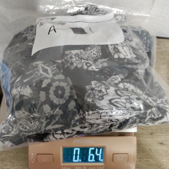 City‎ Chic Semi Shear Kaftan Cover Up Plus Size 22 - Picture 6 of 6